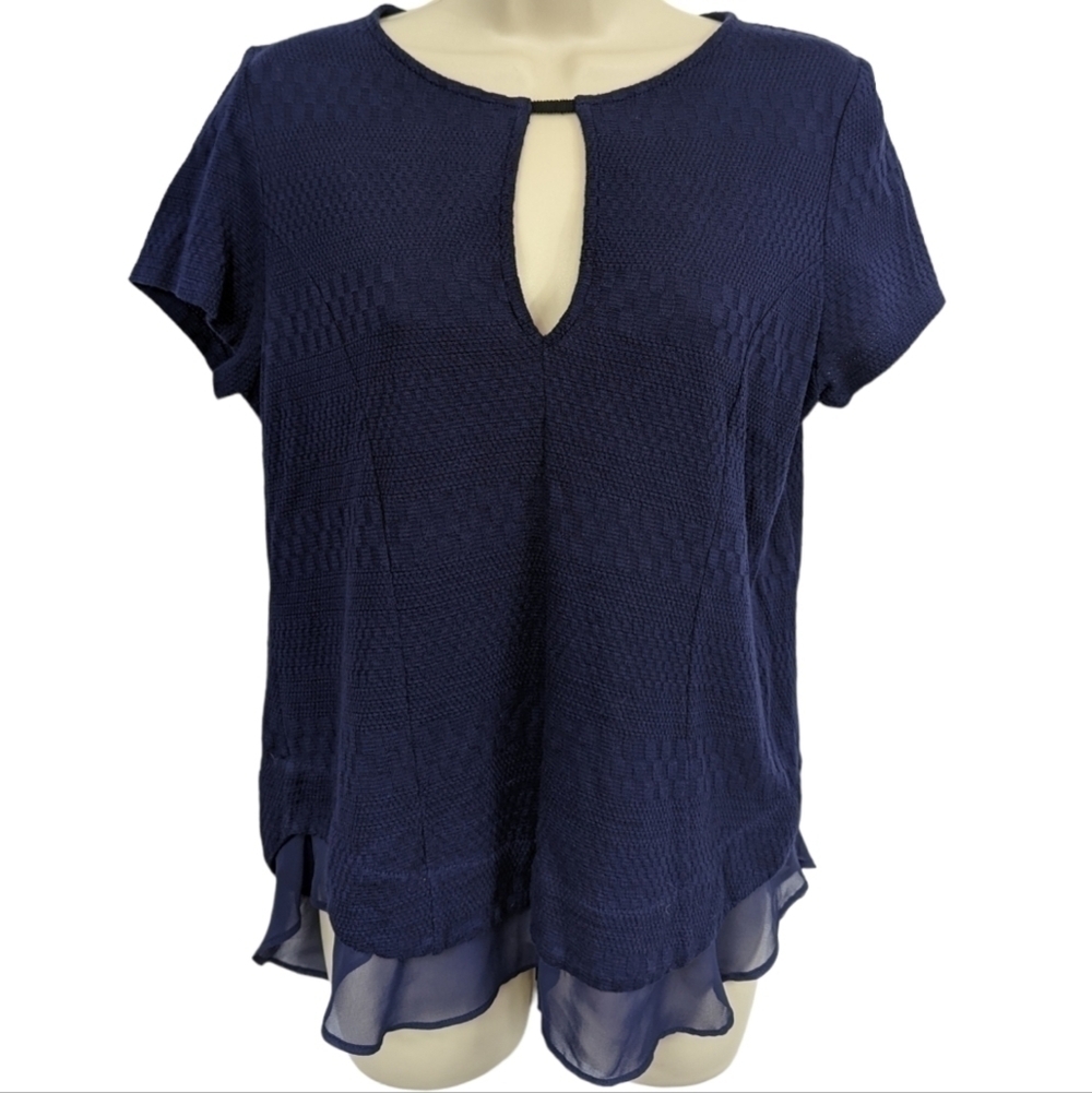 Deletta Checkered Texture Keyhole Top Sz S